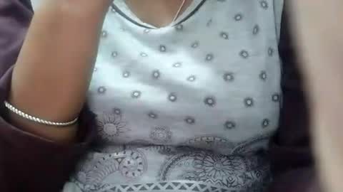 jasspreettt online show from April 1, 4:48 pm