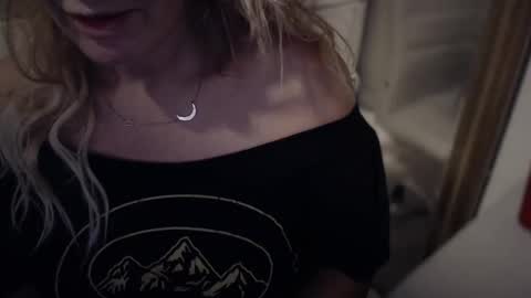 JAV online show from November 5, 11:04 am