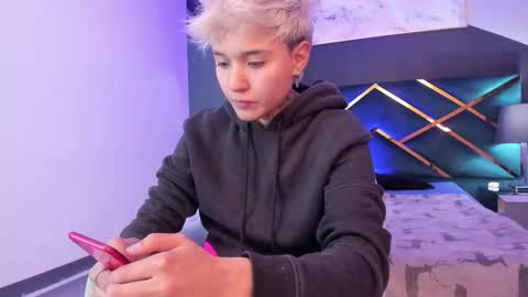 JAX online show from March 2, 3:39 am