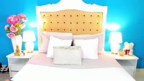 jaydawayda_ online show from February 3, 7:46 am