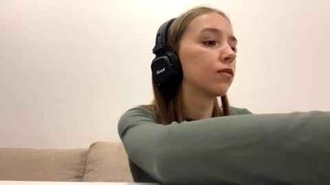 Isabella Rose online show from February 28, 3:22 pm