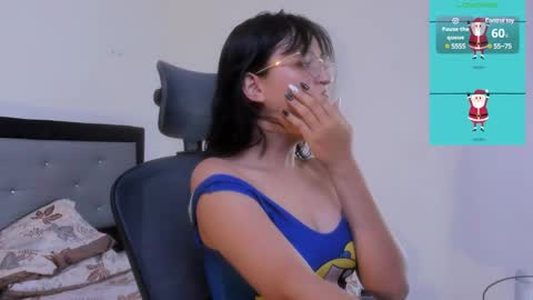 Jazmin online show from December 25, 7:24 pm