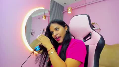 Snapshot of jazmin_ebony chatting on September 25, 10:47 am jazmin online show from September 25, 10:47 am