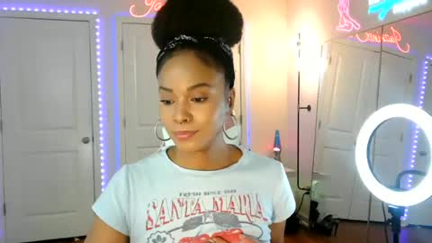 Jazmine Fox online show from July 8, 9:50 pm
