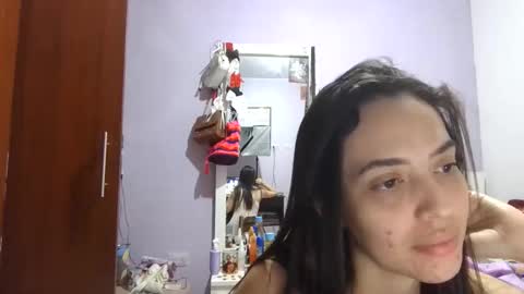 jazminojeda online show from April 7, 3:52 am