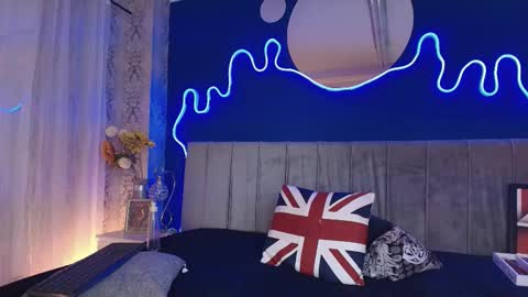 Jean online show from March 14, 8:10 pm