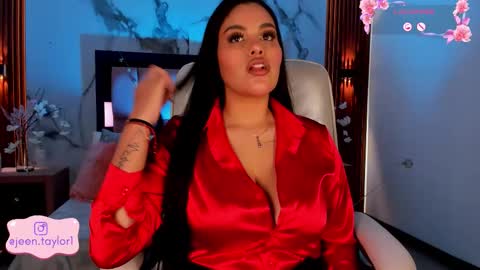 Jeen Taylor online show from November 17, 7:58 pm