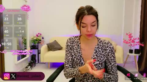 jelly__beanss online show from January 19, 8:10 am