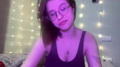 Snapshot of jelly_gum chatting on December 17, 1:05 pm Inna online show from December 17, 1:05 pm
