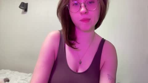 Snapshot of jelly_gum chatting on March 2, 2:25 pm Inna online show from March 2, 2:25 pm