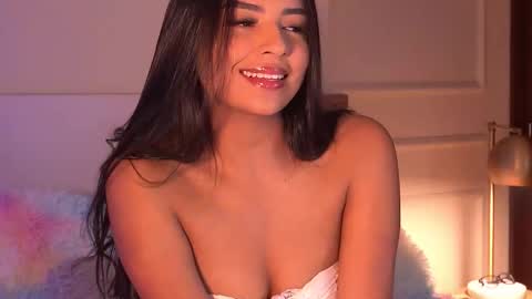 Snapshot of jenesaisquoi_ chatting on September 21, 1:37 am Isabella online show from September 21, 1:37 am