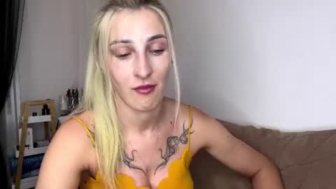 Joani online show from July 23, 9:12 pm