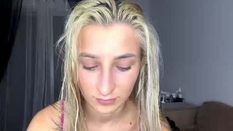Joani online show from July 16, 9:52 pm