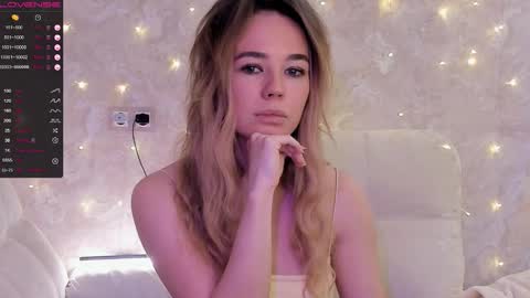 Snapshot of jeniferji chatting on September 24, 8:57 am EvaSileZ online show from September 24, 8:57 am