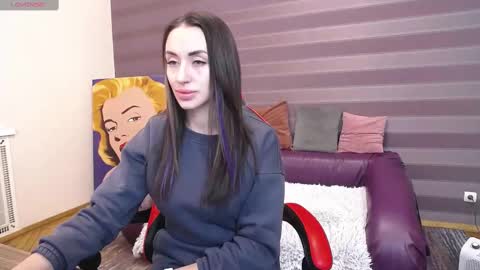 Snapshot of jeniferstone chatting on February 11, 7:12 am Kira online show from February 11, 7:12 am