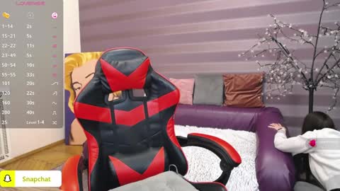 Snapshot of jeniferstone chatting on January 28, 7:00 am Kira online show from January 28, 7:00 am