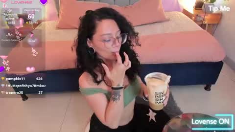 jenn online show from June 11, 12:32 am