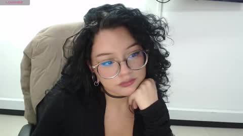 jenn online show from September 23, 7:56 pm