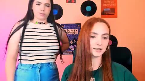 jenna_elayne online show from July 27, 10:45 am