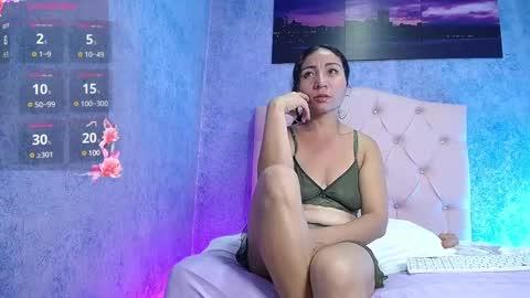 Snapshot of jenna_milf_ chatting on January 4, 7:34 pm Valentina online show from January 4, 7:34 pm