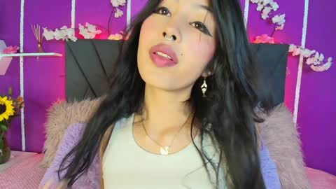 Snapshot of jenner_mills chatting on December 6, 5:42 am Jenner online show from December 6, 5:42 am