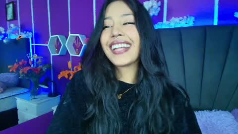 Snapshot of jenner_mills chatting on December 12, 4:48 am Jenner online show from December 12, 4:48 am