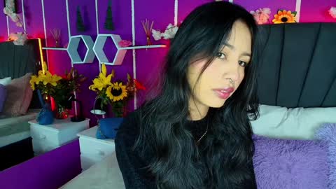 Snapshot of jenner_mills chatting on December 7, 5:26 am Jenner online show from December 7, 5:26 am