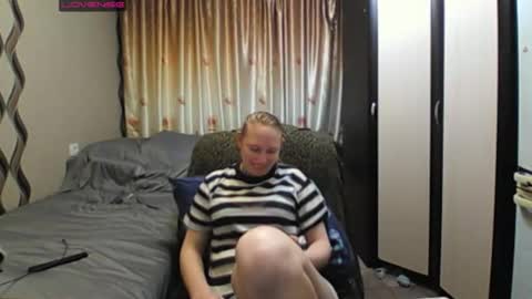 JenniDeep online show from April 15, 6:41 pm