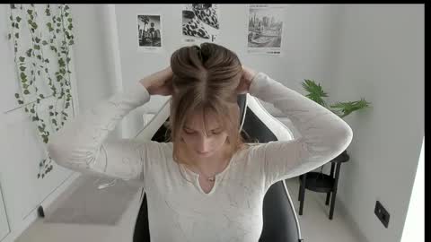 Karla online show from May 29, 12:47 pm
