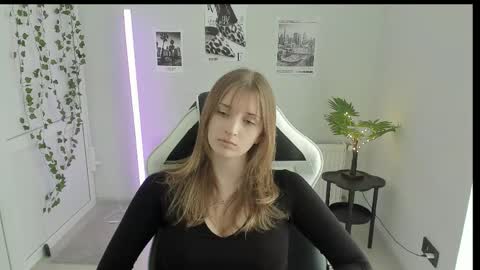 Karla online show from May 26, 12:59 pm