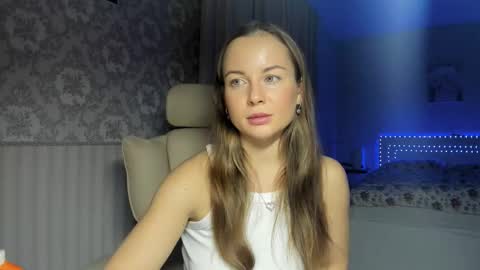 Jennifer online show from March 1, 9:58 pm