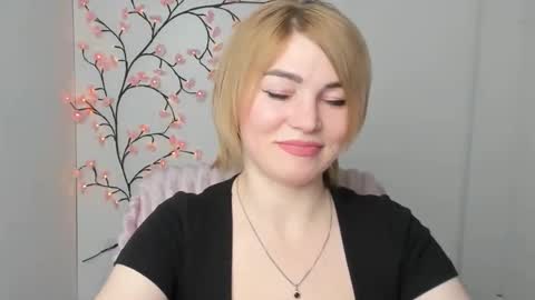 Jennifer online show from March 4, 10:16 pm