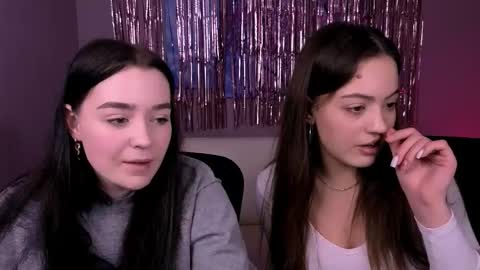 jennifer_sheil online show from February 25, 8:40 pm