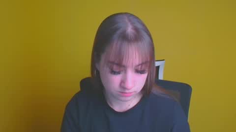 Snapshot of jennifer_xo_ chatting on December 16, 6:32 am Jennifer online show from December 16, 6:32 am