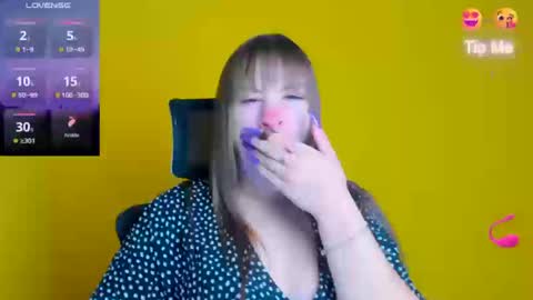 Snapshot of jennifer_xo_ chatting on September 23, 6:11 am Jennifer online show from September 23, 6:11 am