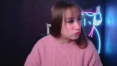 Snapshot of jennifer_xo_ chatting on December 9, 6:34 am Jennifer online show from December 9, 6:34 am