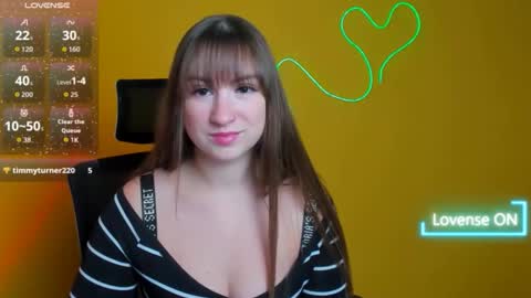 Snapshot of jennifer_xo_ chatting on October 18, 6:27 am Jennifer online show from October 18, 6:27 am