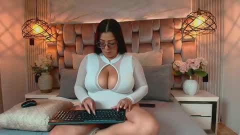 Jennsexy  online show from April 30, 6:46 pm