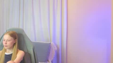 Snapshot of jenny_angelok chatting on September 23, 1:09 pm Next broadcast on December 05 subject to change online show from September 23, 1:09 pm