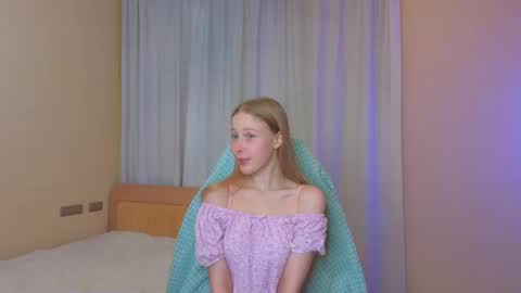 Snapshot of jenny_angelok chatting on December 6, 10:05 am Next broadcast on December 05 subject to change online show from December 6, 10:05 am