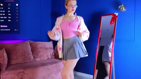 Snapshot of jenny_bunny_ chatting on February 21, 1:55 am jenny_bunny_ online show from February 21, 1:55 am