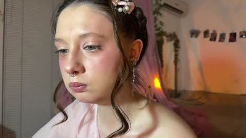 Jennifer Jenny Darling   online show from July 28, 7:04 pm