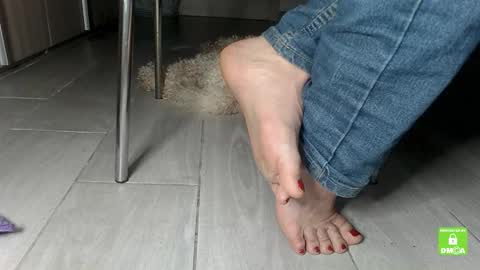 Snapshot of jenny_fighterfeet chatting on February 22, 12:16 am Jenny online show from February 22, 12:16 am