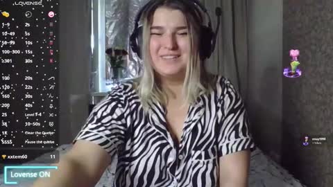 Snapshot of jenny_smitx chatting on October 20, 8:06 am jenny_smitx online show from October 20, 8:06 am