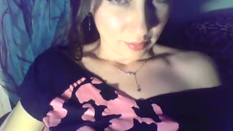 Snapshot of jennyferdoe chatting on January 19, 9:55 pm jennyferdoe online show from January 19, 9:55 pm