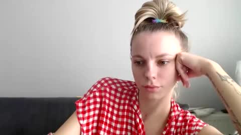 jennyfrost online show from November 11, 12:13 pm