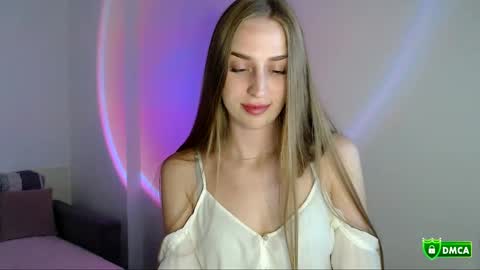 The Flower Power Models online show from December 18, 11:15 am