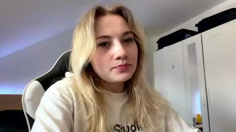 Sonya online show from July 28, 11:28 am