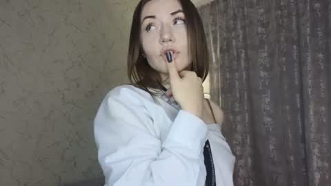 Lily online show from June 11, 6:16 pm