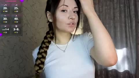 Lily online show from May 21, 1:20 pm
